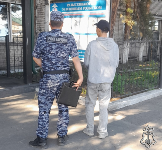 Кызылские росгвардейцы задержали угрожавшего убийством мужчину