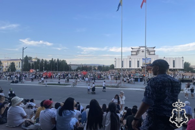 Росгвардия обеспечила безопасность праздника животноводов Наадым в Республике Тыва 