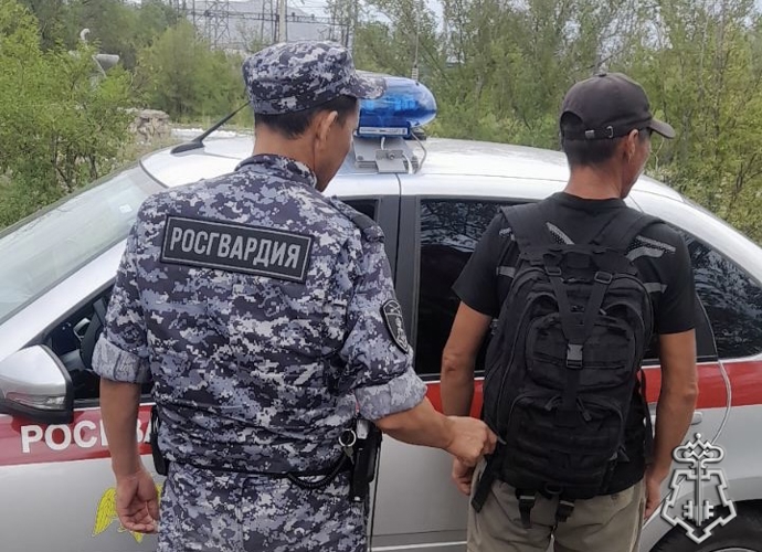 Росгвардейцы задержали совершившего кражу мужчину в Туве