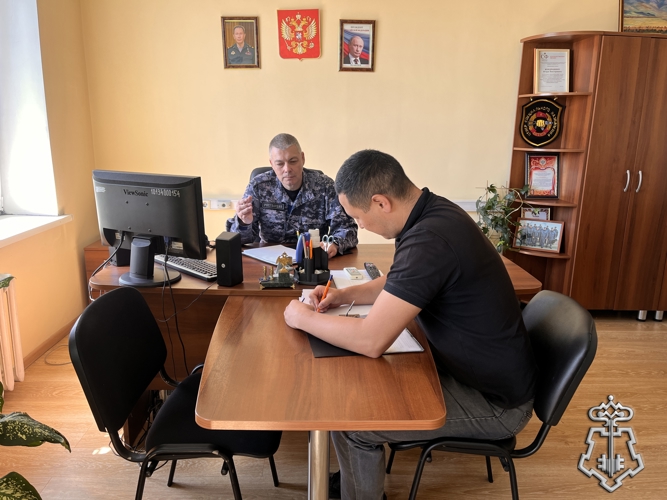 Врио начальника вневедомственной охраны провел личный прием граждан по вопросам трудоустройства
