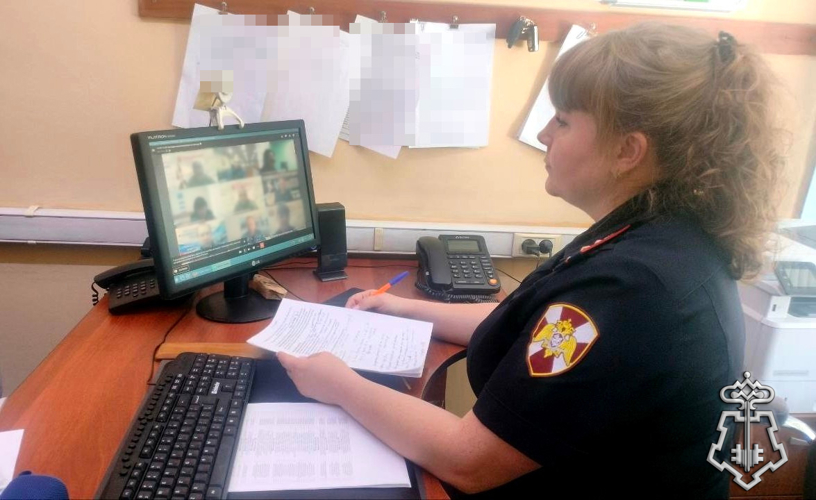 Офицеры Росгвардии провели прямую линию с военнослужащими срочной службы 