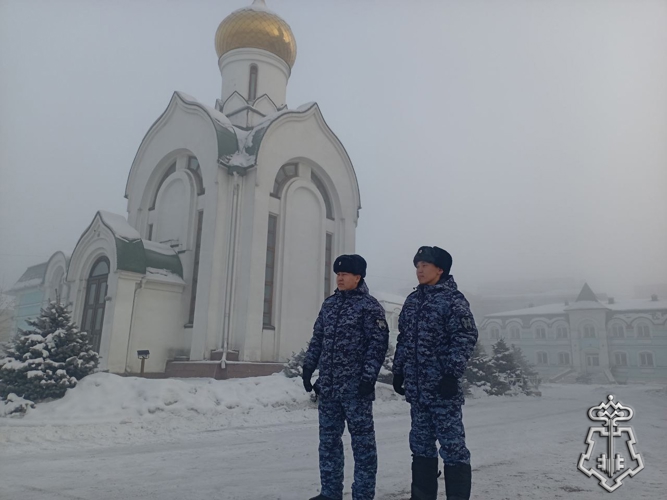 В Туве росгвардейцы обеспечили безопасность Крещения Господня в условиях сильных морозов 