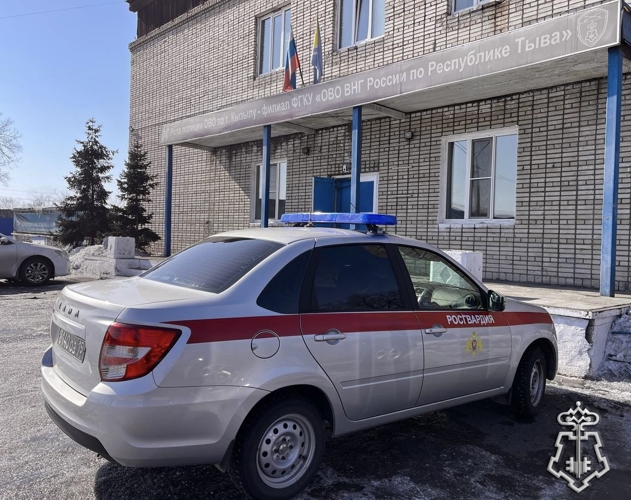 Росгвардейцы Тувы задержали угонщика автомашины