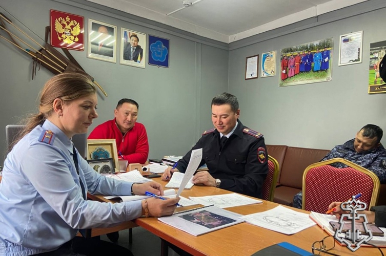 Росгвардейцы Тувы проверили объекты Министерства спорта на антитеррористическую защищенность