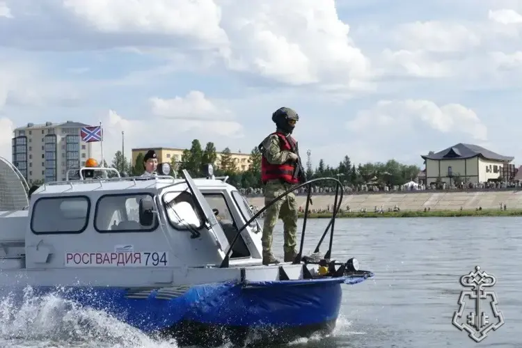 Росгвардия обеспечила безопасность участников Международного буддийского форума в Туве